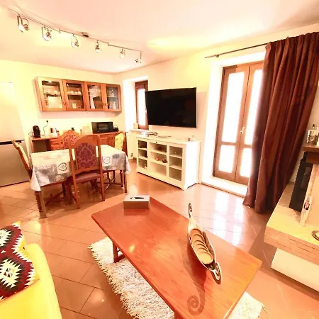 Alice Apartment *